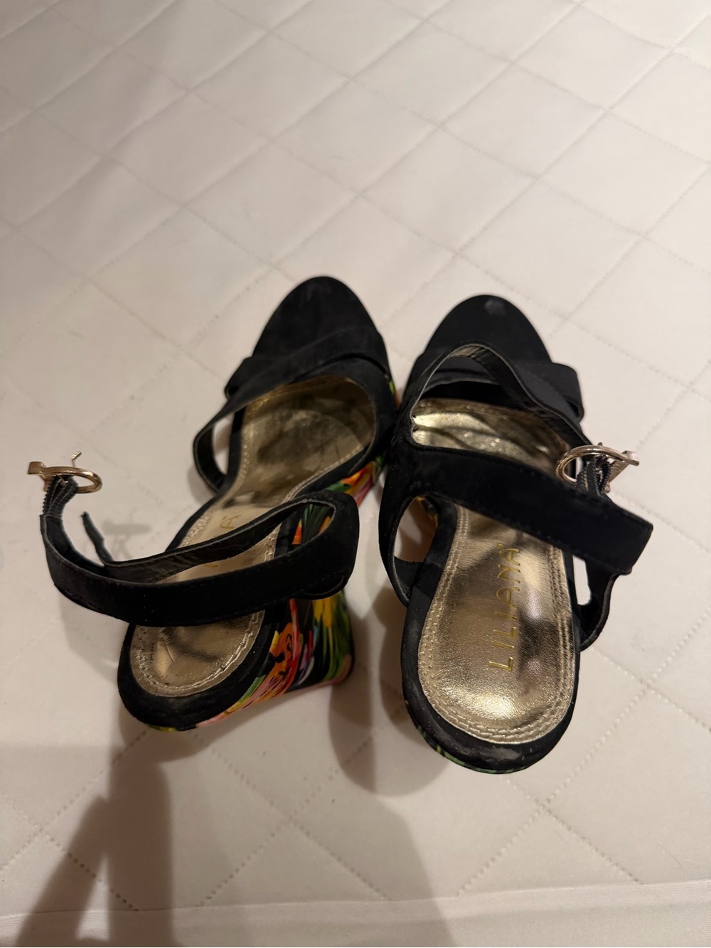 Liliana Black Floral Tropical Wedge Sandals - Picture 2 of 2